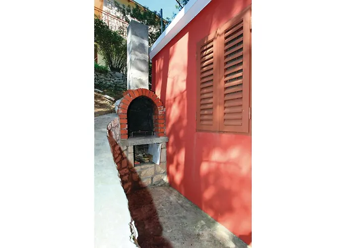 Holiday Home Prigradica Bb *